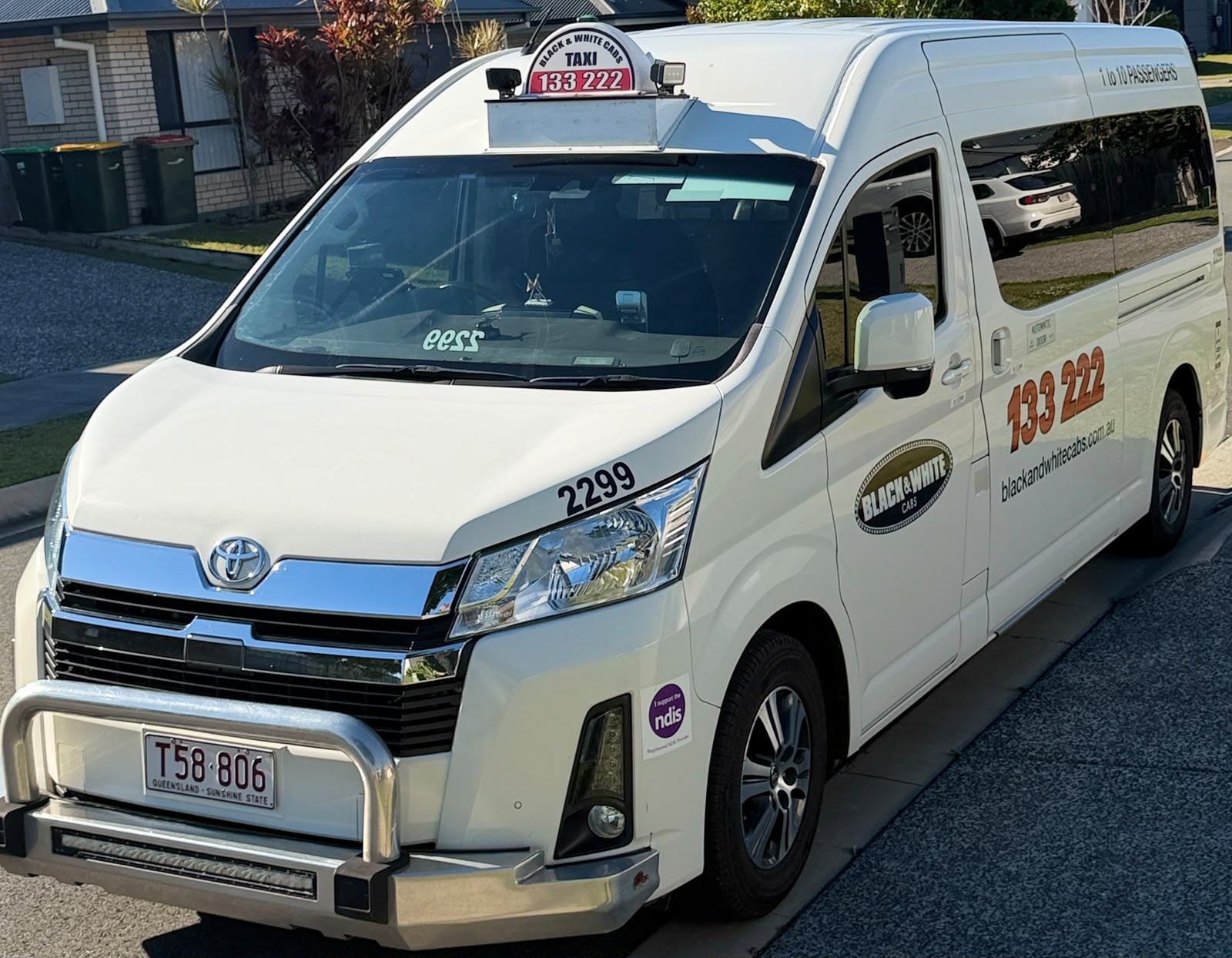 Wheelchair Accessible Maxi Taxi